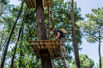 Indian Forest tree climbing activities in La Coubre forest, at Les Mathes - La Palmyre